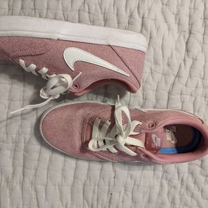 Nike SB 7.5